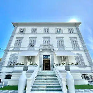Hotel Tirreno, Marina di Massa